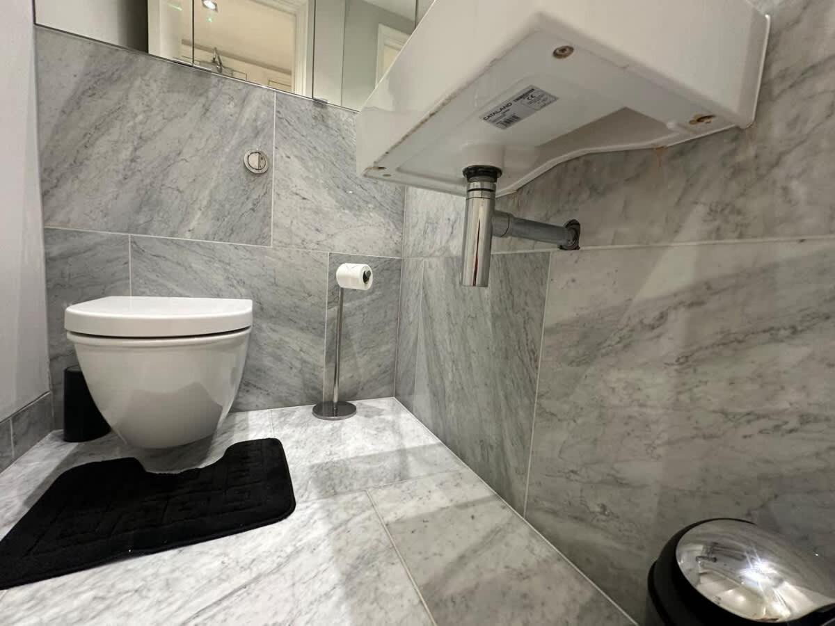 Sg, Chic Covent Garden Apartment London