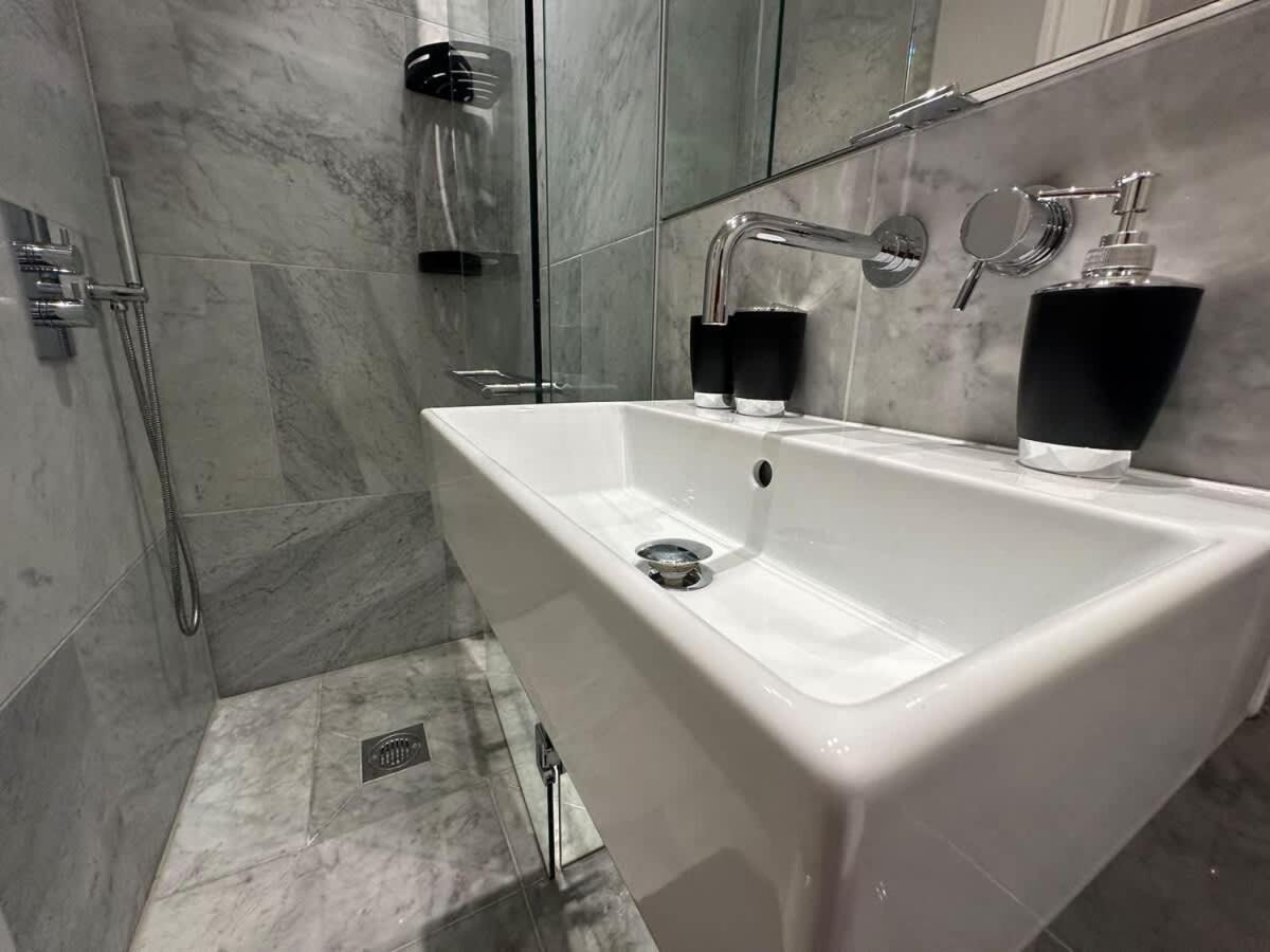 Sg, Chic Covent Garden Apartment *